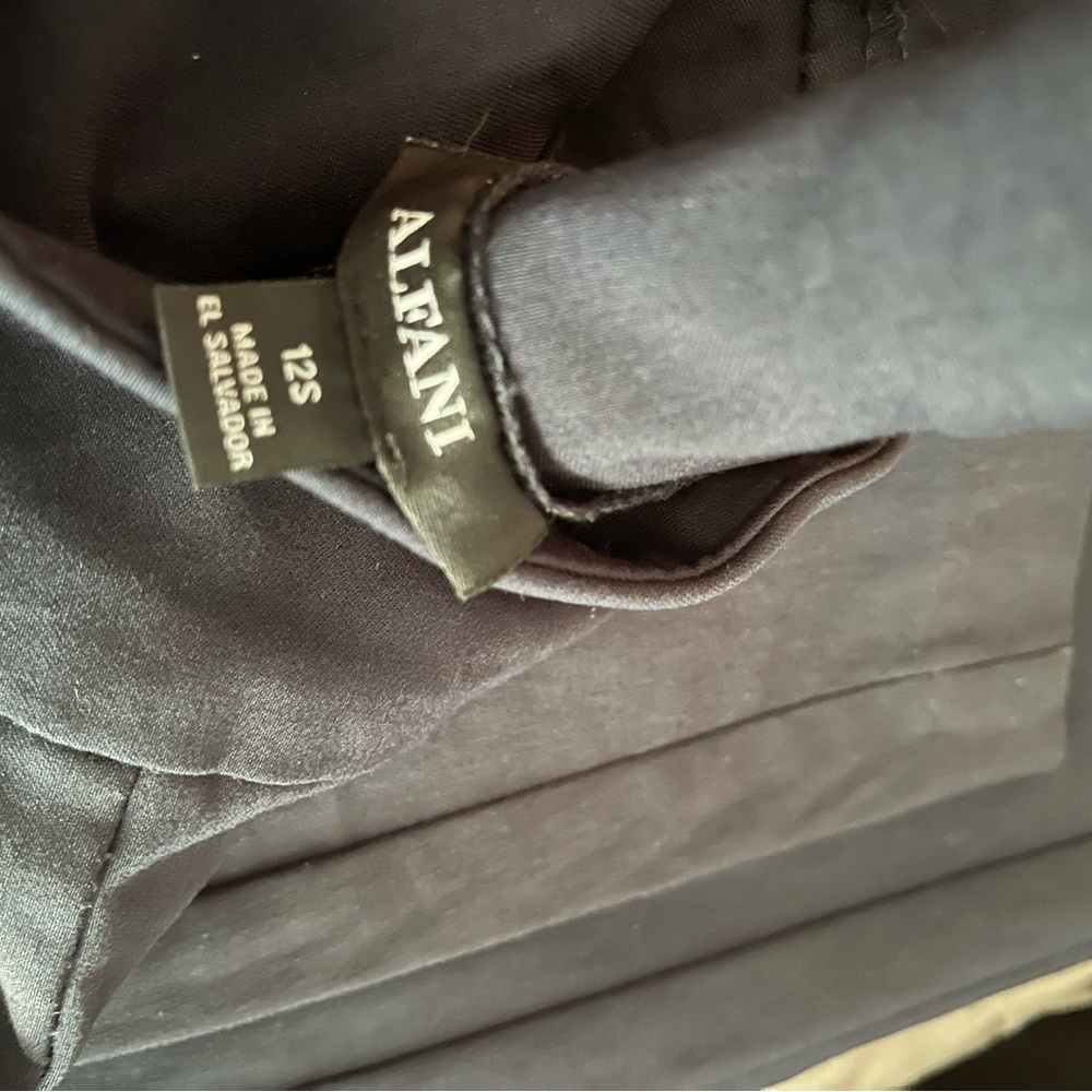 Alfani skinny leg size 8 short